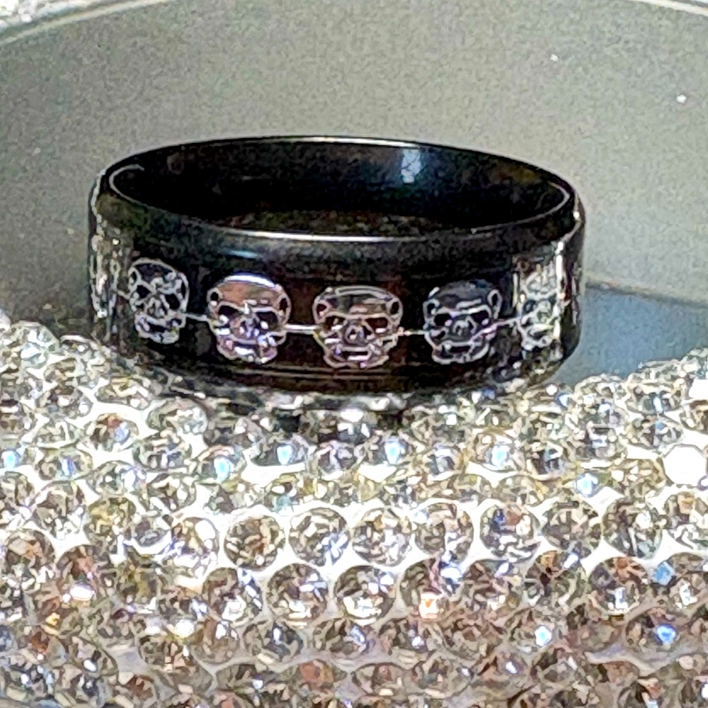Goth style/skull style stainless wide band ring/unisex Ring